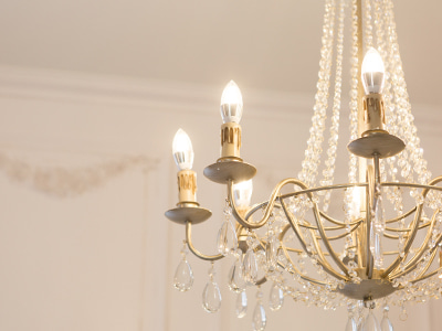 Eight-candlesticks chandelier